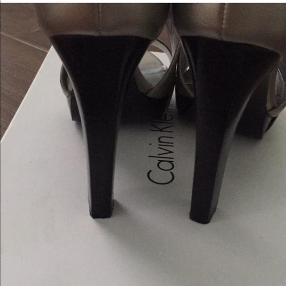 High heels - Picture 5 of 9